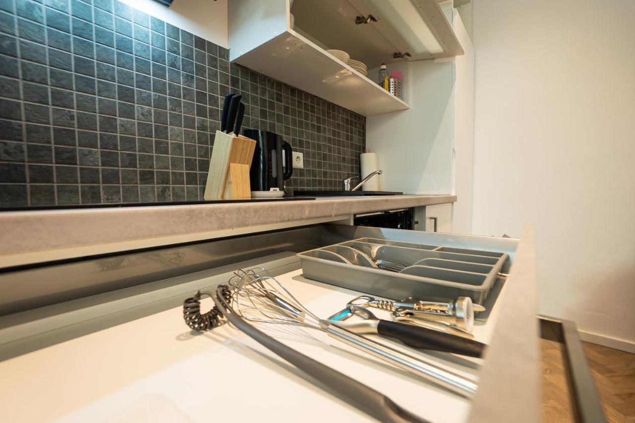 Brand-New Apartment In The 17Th District Of 비엔나 외부 사진